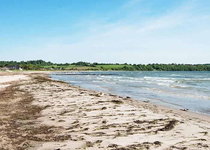 Cozy Seaside - By Traum